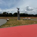 Foto do local - uma das praças do bairro já foi implantada antes mesmo do início das obras para favorecer a vizinhança que não conta com equipamento urbano