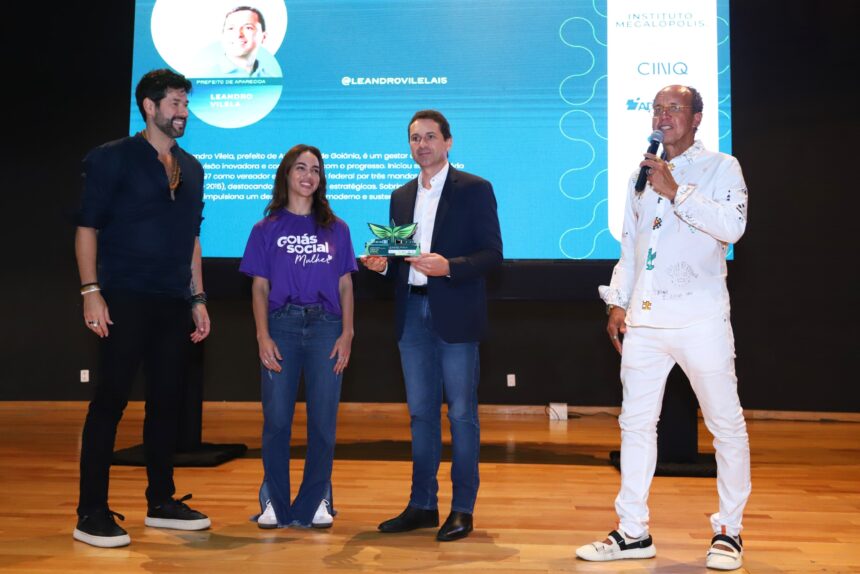 Prefeito Vilela destaca sustentabilidade e tecnologia no 2° Fórum da Região Metropolitana