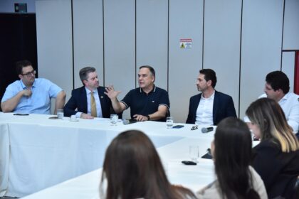 Prefeituras de Aparecida e Goiânia discutem parcerias para saúde na região metropolitana