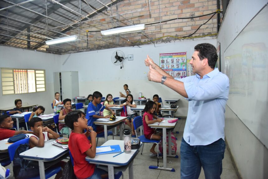 Prefeito Leandro Vilela vistoria obras em escolas e ponte em Aparecida de Goiânia