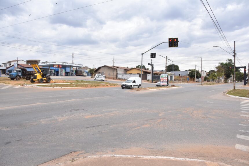 Prefeitura de Aparecida inicia obra de pavimento de concreto em cruzamento estratégico