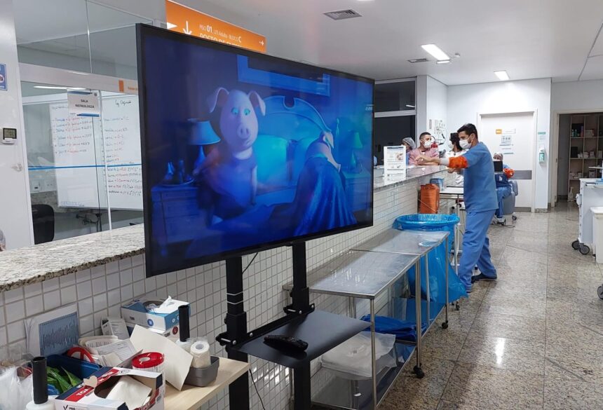 UTI do HMAP recebe TVs para humanização do cuidado a pacientes críticos