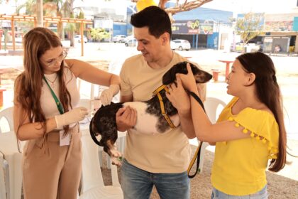 Dia D de vacinação antirrábica em Aparecida movimenta 94 pontos de imunização