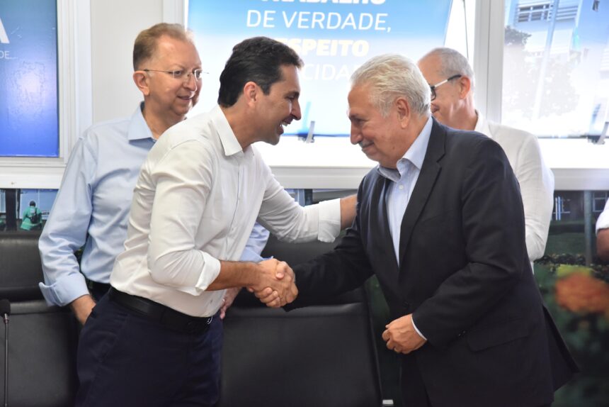 Prefeitura de Aparecida de Goiânia recebe plano do Instituto Aquila para modernização