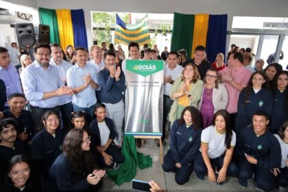 Prefeitura de Aparecida de Goiânia e Governo de Goiás inauguram nova escola e anunciam quadra