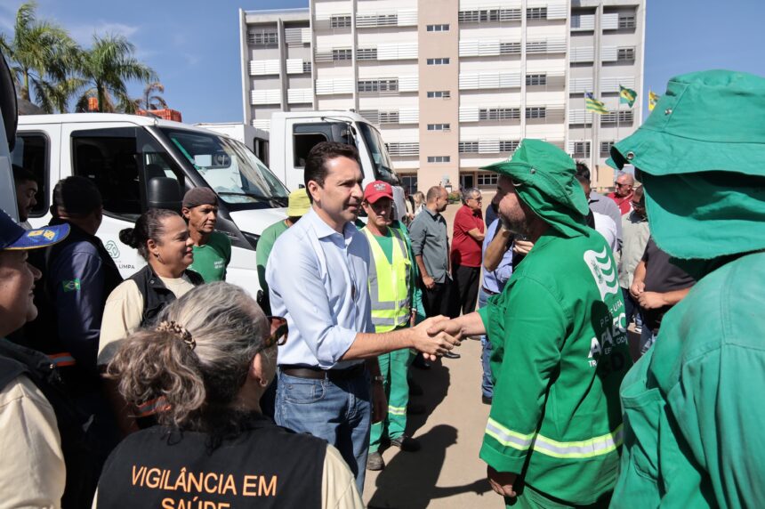 Prefeitura de Aparecida retira mais de 10 mil pneus em ação contra dengue