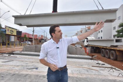 Prefeito Leandro Vilela entrega benefícios permanentes em Aparecida no primeiro ano de gestão