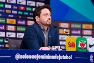 Arthur Elias convoca seleção feminina para a Fifa Series 2026