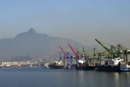 Balança comercial registra quarto maior superávit para fevereiro