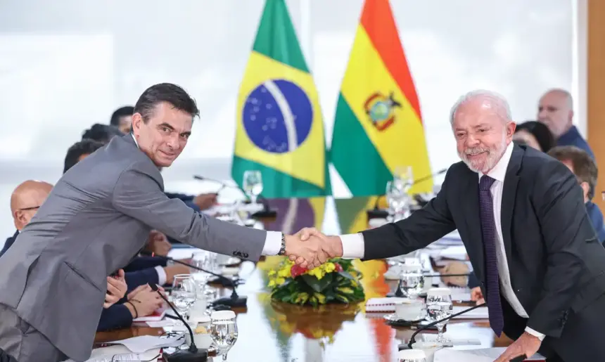 Brasil busca aumentar produção e importação de gás da Bolívia