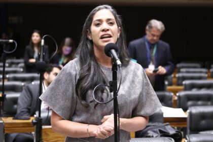 Câmara aprova levantamento de dados sobre impacto da crise climática em mulheres e meninas