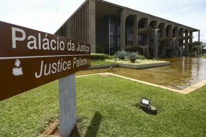 Candidatos convocados para investigação social do Concurso Público Nacional Unificado