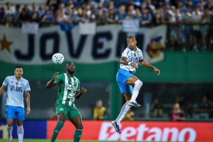 Chapecoense e Grêmio empatam em 1 a 1 na Série A do Campeonato Brasileiro