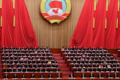 China estabelece meta de crescimento econômico entre 4,5% e 5% para 2026