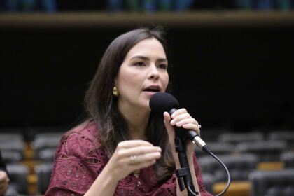 Comissão aprova criação de sistema nacional de informações sobre infância e adolescência