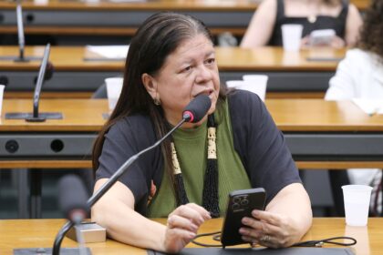 Comissão aprova prioridade especial para crianças de até 1 ano em filas