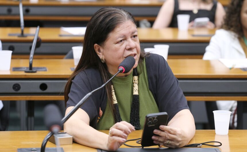 Comissão aprova prioridade especial para crianças de até 1 ano em filas