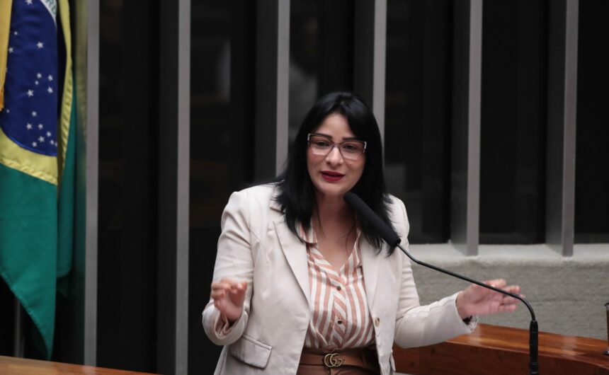 Comissão aprova projeto para acesso de mulheres do campo a ações contra o câncer