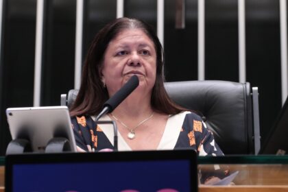 Comissão aprova projeto para agilidade em medidas protetivas para mulheres