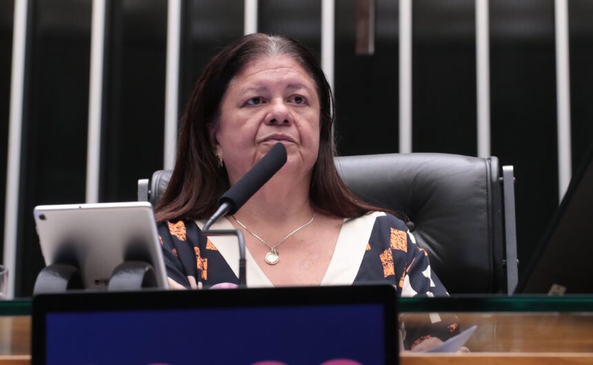 Comissão aprova projeto para agilidade em medidas protetivas para mulheres