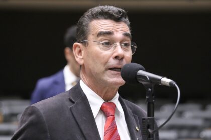 Comissão de Direitos Humanos debate direito à moradia digna na Câmara