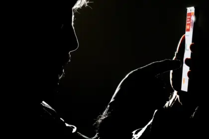 Conteúdos violentos contra mulheres se espalham nas redes sociais