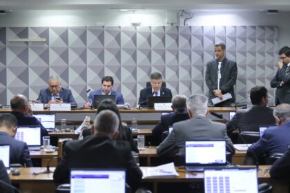 CPMI do INSS convoca ex-noiva de Vorcaro e ex-diretores do Banco Master