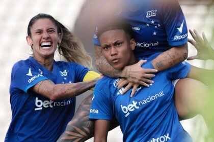 Cruzeiro vence Atlético-MG por 3 a 1 no Brasileirão Feminino