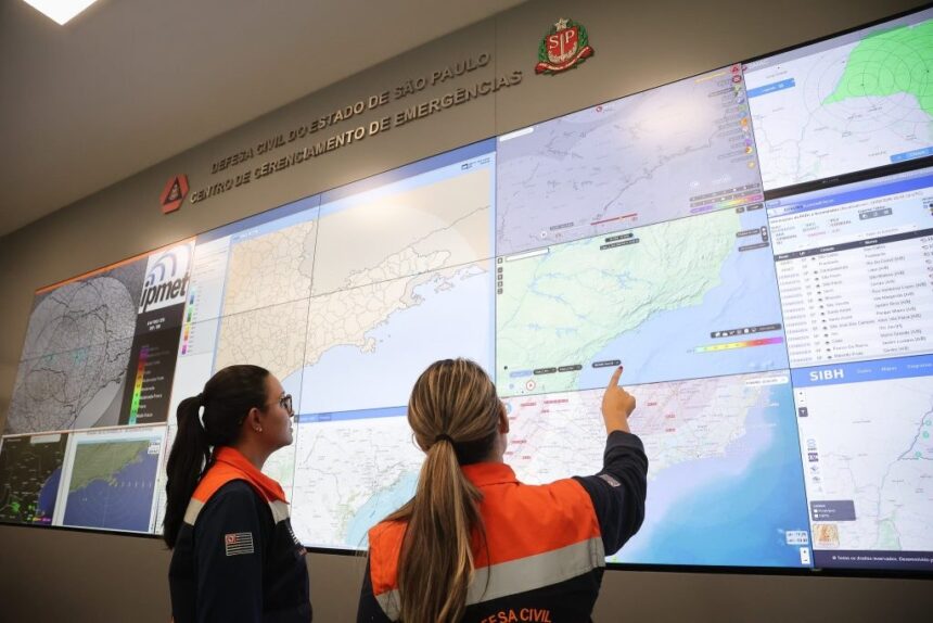Defesa Civil de SP prevê chuvas intensas a partir de domingo e ativa gabinete de crise