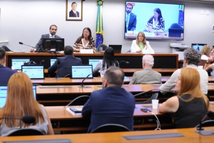 Divisão de opiniões sobre uso da ABA no tratamento do autismo na rede pública