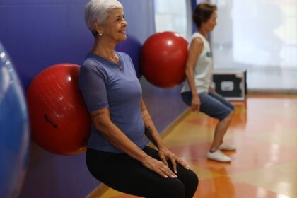 Exercícios físicos promovem envelhecimento saudável, afirmam especialistas