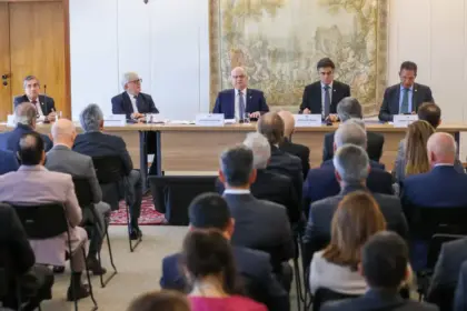 Fachin defende distanciamento de interesses no Judiciário