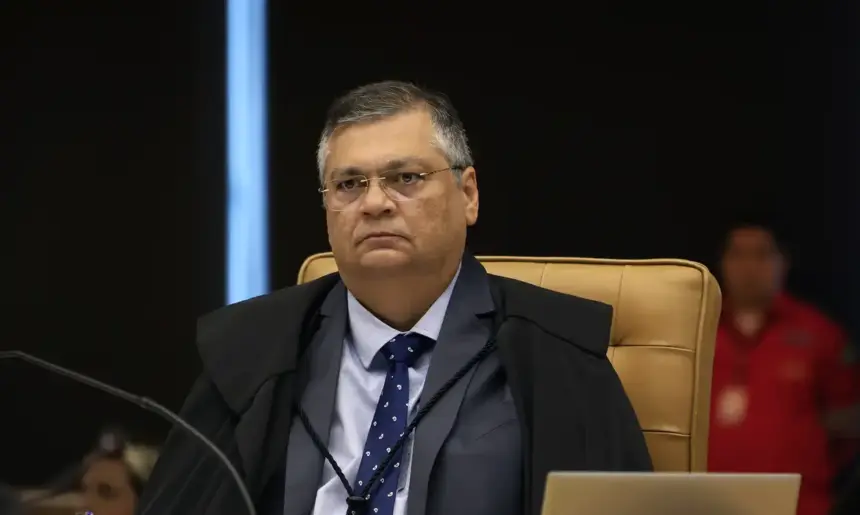 Flávio Dino defende atuação do STF e afirma que Corte acerta mais do que erra