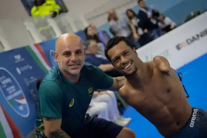 Gabrielzinho brilha na natação paralímpica em Lignano Sabbiadoro