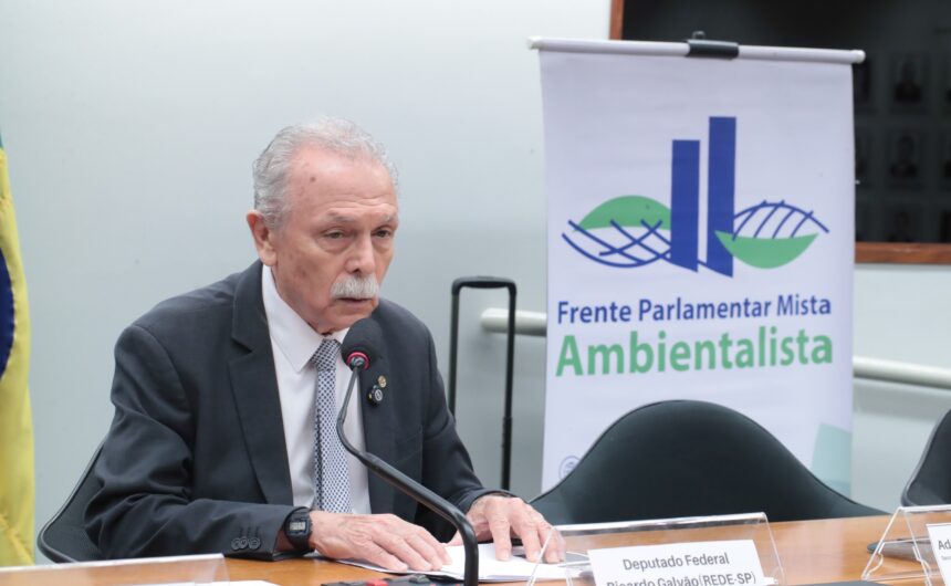 Governo brasileiro enfrenta desafios em acordo global sobre poluição por plásticos