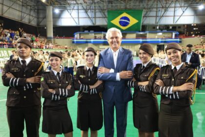 Governo de Goiás investe R$ 75 milhões em Bolsa Uniforme para Colégios Militares