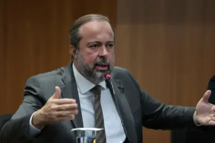 Governo intensifica fiscalização contra aumento indevido de combustíveis