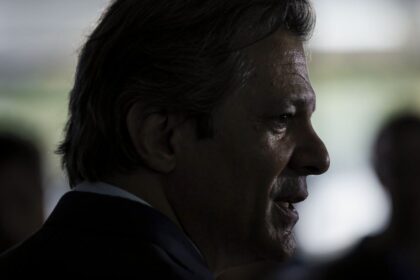 Governo retira proposta de socorro a bancos em crise de projeto de lei