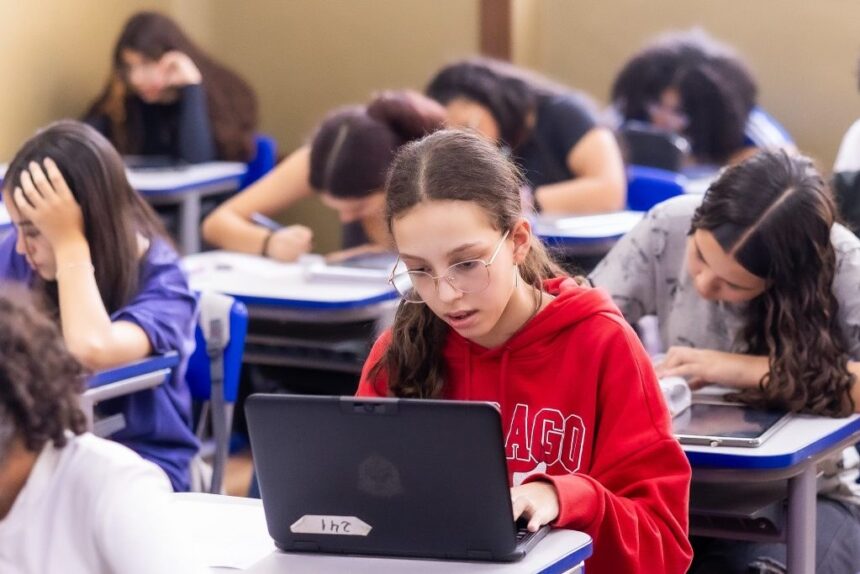 Governo de SP garante acesso gratuito ao Canva para 3 milhões de estudantes