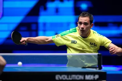 Hugo Calderano avança às quartas de final do WTT Champions na China