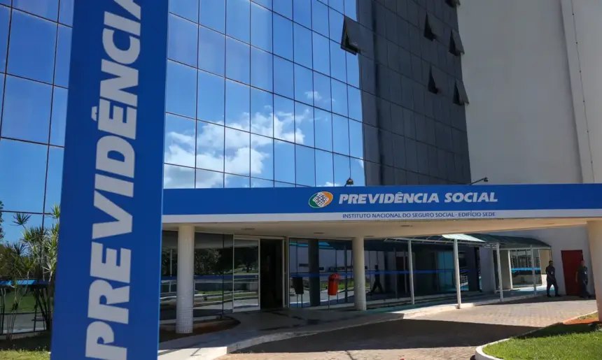 INSS suspende novos empréstimos consignados do C6 Consig a aposentados