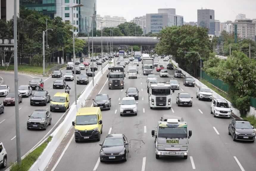 IPVA 2026: 3ª parcela para placas finais 3, 4 e 5 vence na segunda-feira (16)