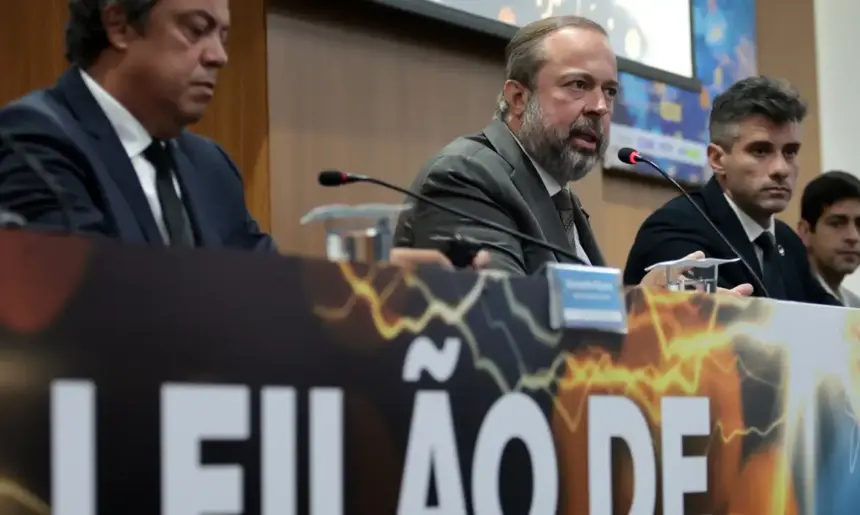 Leilão histórico contrata 19 mil MW para reserva energética no Brasil