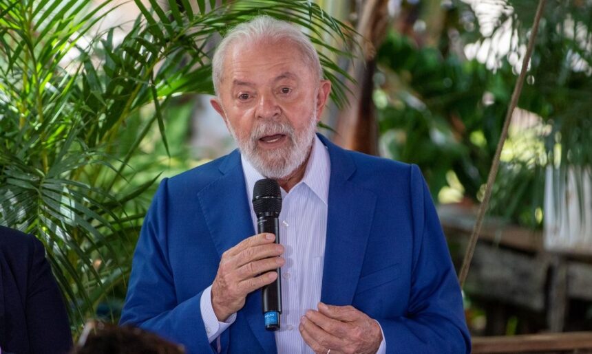 Lula destaca urgência no combate ao feminicídio em discurso pelo Dia da Mulher