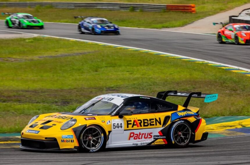 Marçal Müller brilha na abertura da Porsche Carrera Cup 2026