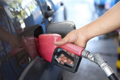 Medida provisória reduz preço do diesel em R$ 0,64 para enfrentar alta do petróleo