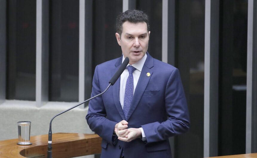 Ministro das Cidades apresenta metas e prioridades para 2026 na Câmara