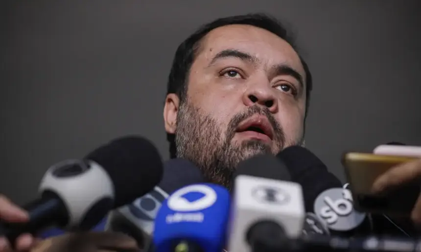 Ministro suspende julgamento que pode cassar governador do Rio de Janeiro