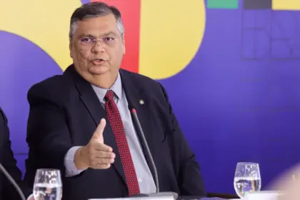 Moraes autoriza buscas da PF contra blogueiro por perseguição a Flávio Dino