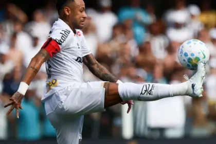 Neymar tem atuação discreta em clássico antes da convocação para a Copa